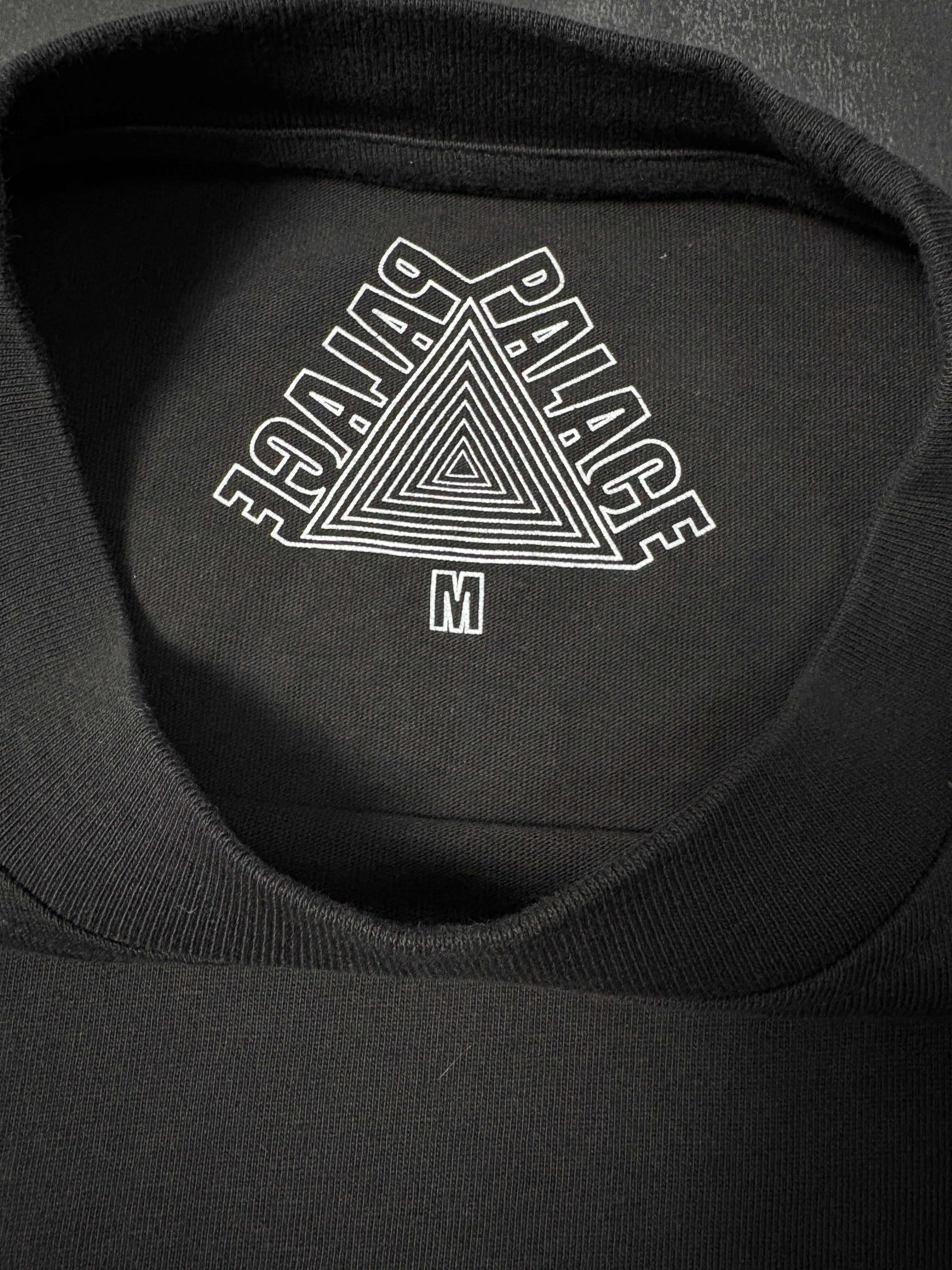 Palace 'Phantom of the Opera' Graphic Tee – Black – Gr. M (10/10 Zustand)