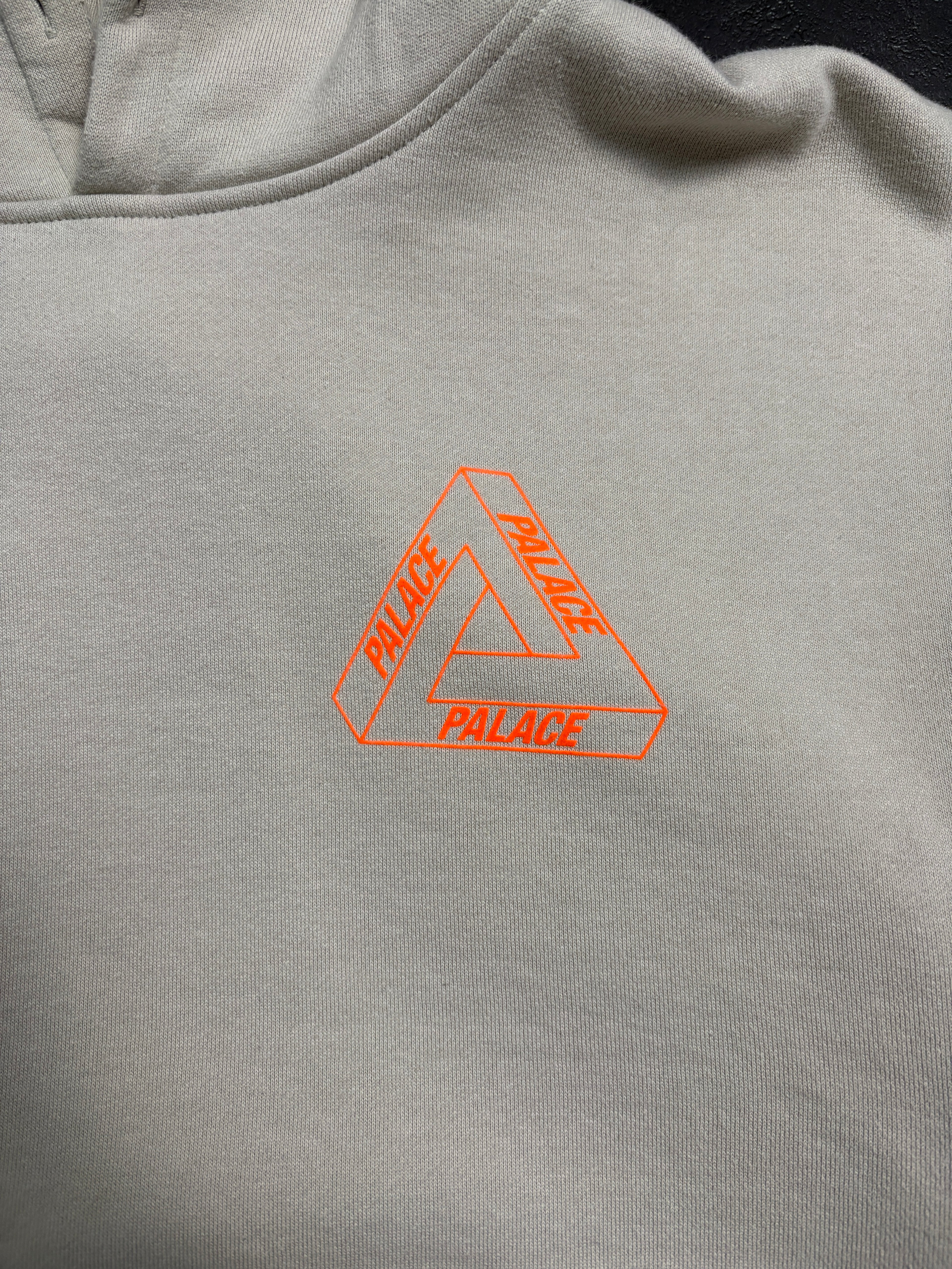 Palace Tri-Ferg Hoodie – creme/orange – M