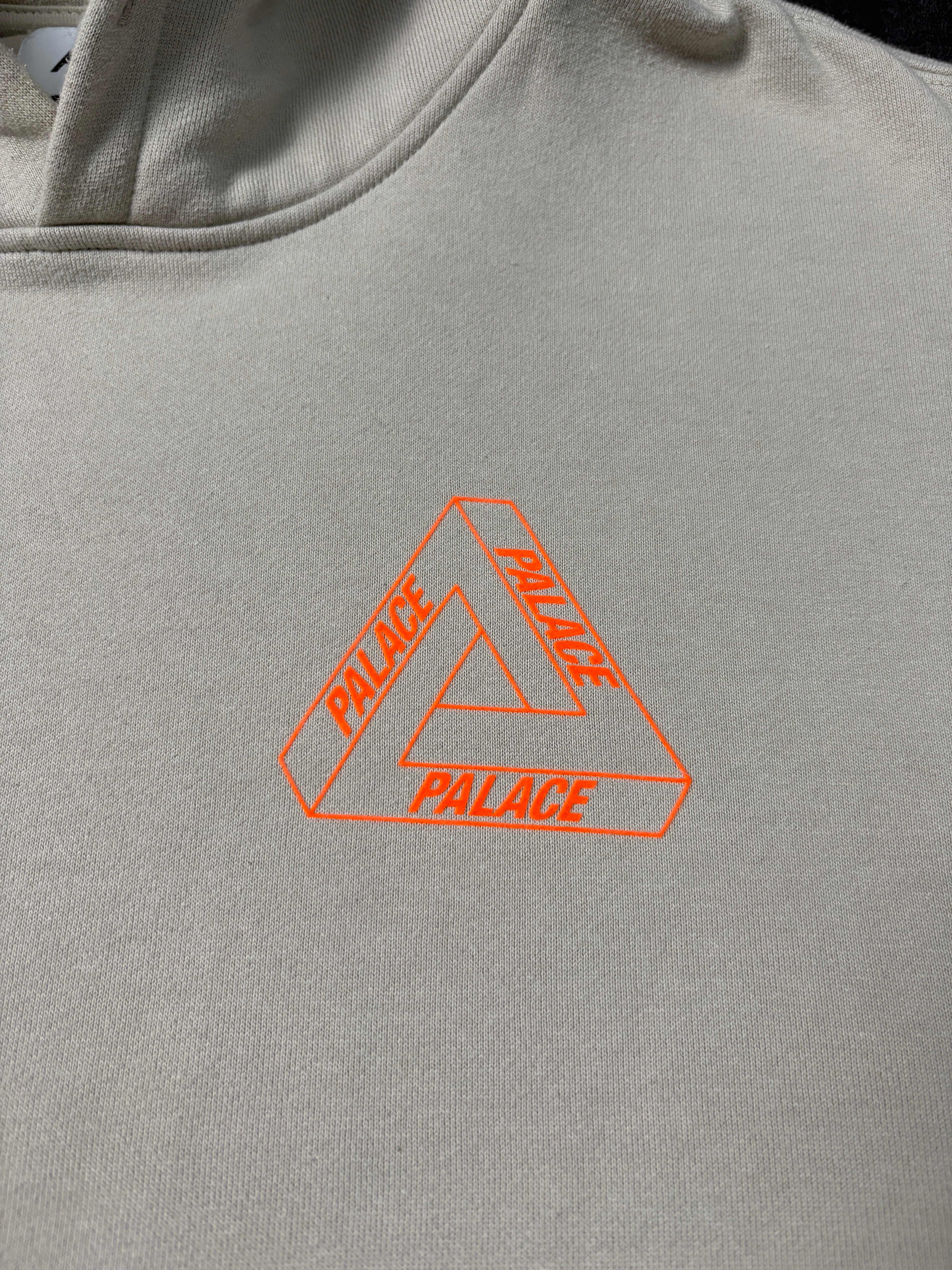 Palace Skateboards Tri-Ferg Hoodie – Cream & Orange – Iconic Logo – Gr. M