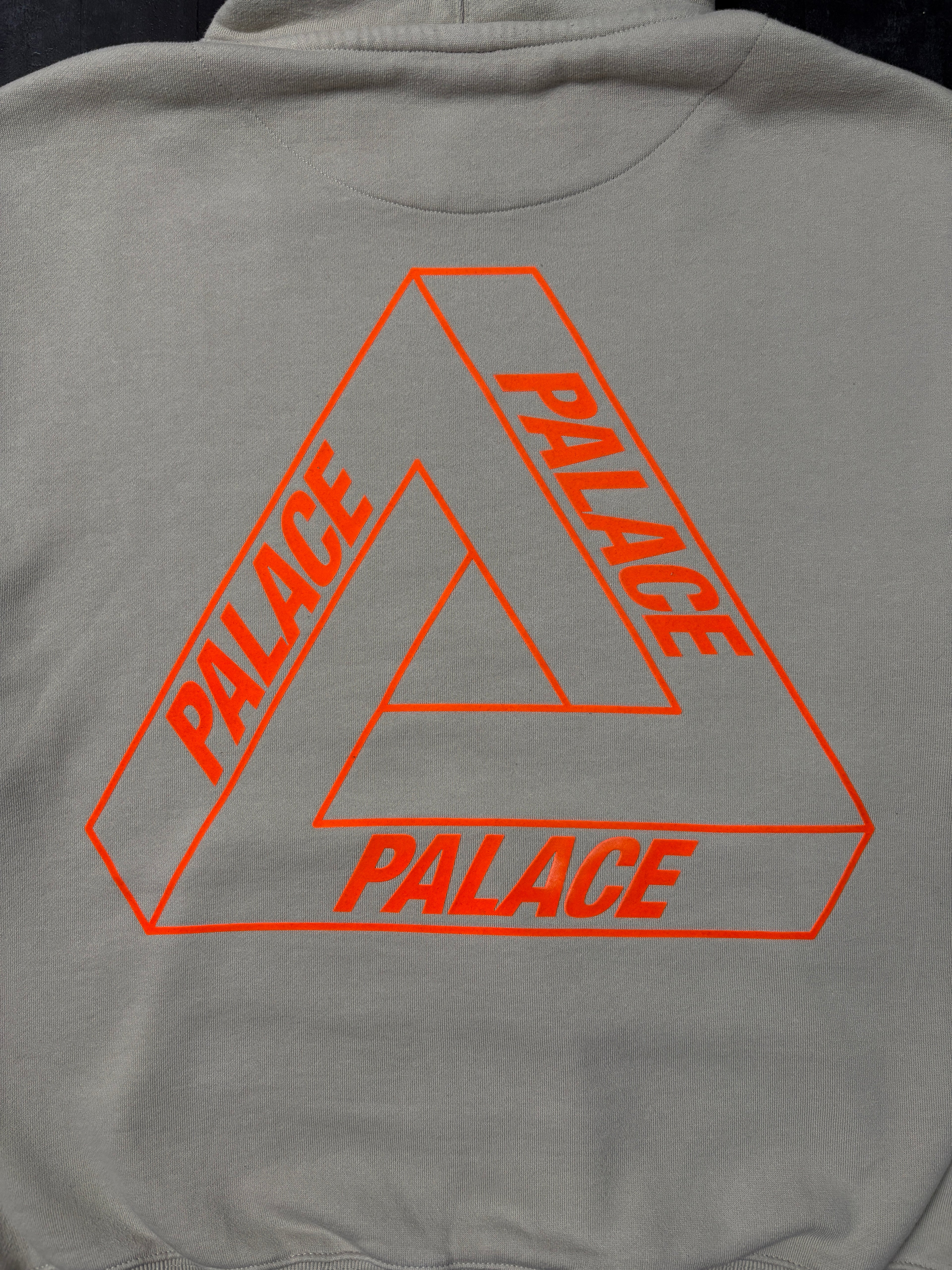 Palace Skateboards Tri-Ferg Hoodie – Cream & Orange – Iconic Logo – Gr. M