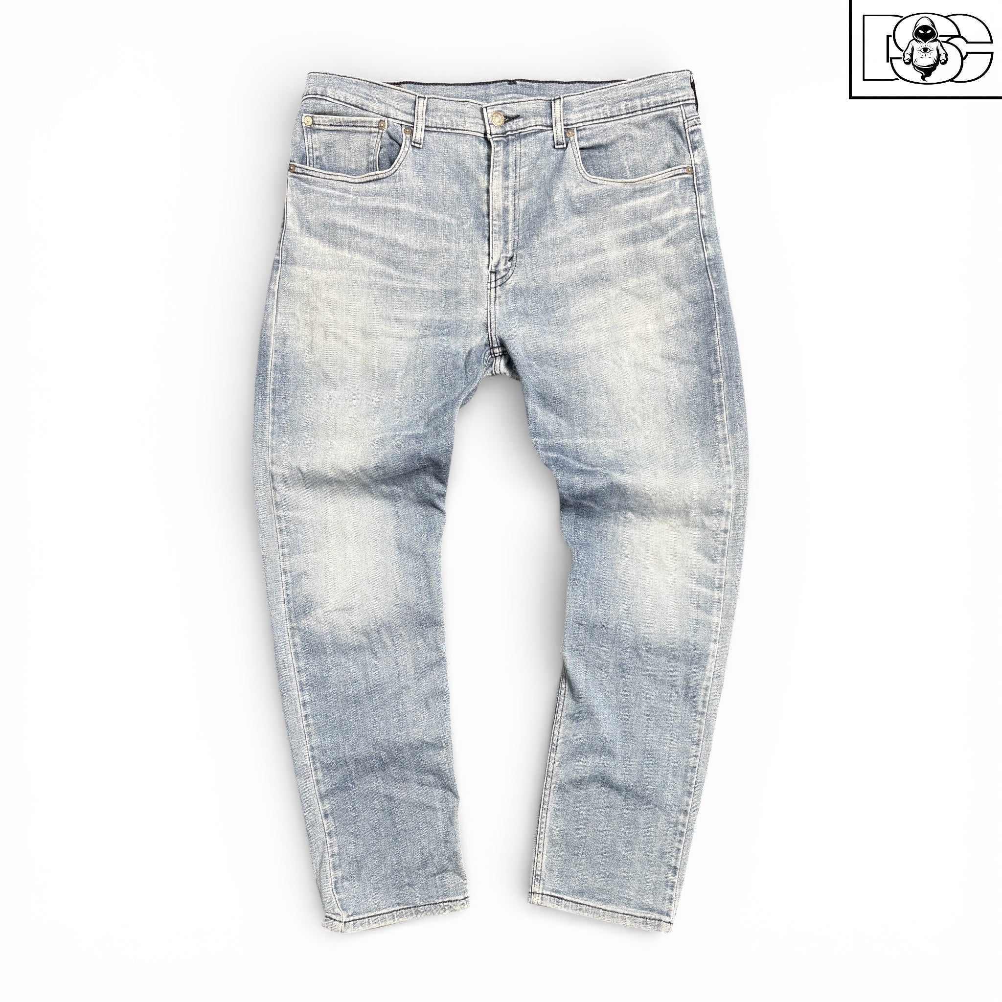Levi’s 502 Tapered Jeans – Light Wash